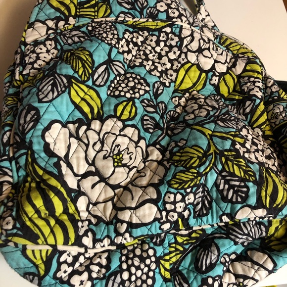 Vera Bradley Island Blooms - Picture 1 of 6